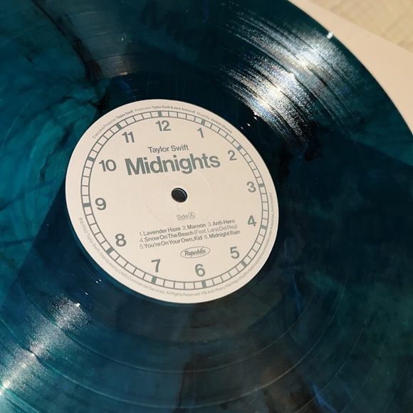 taylor swift record! - Picture 4 of 4
